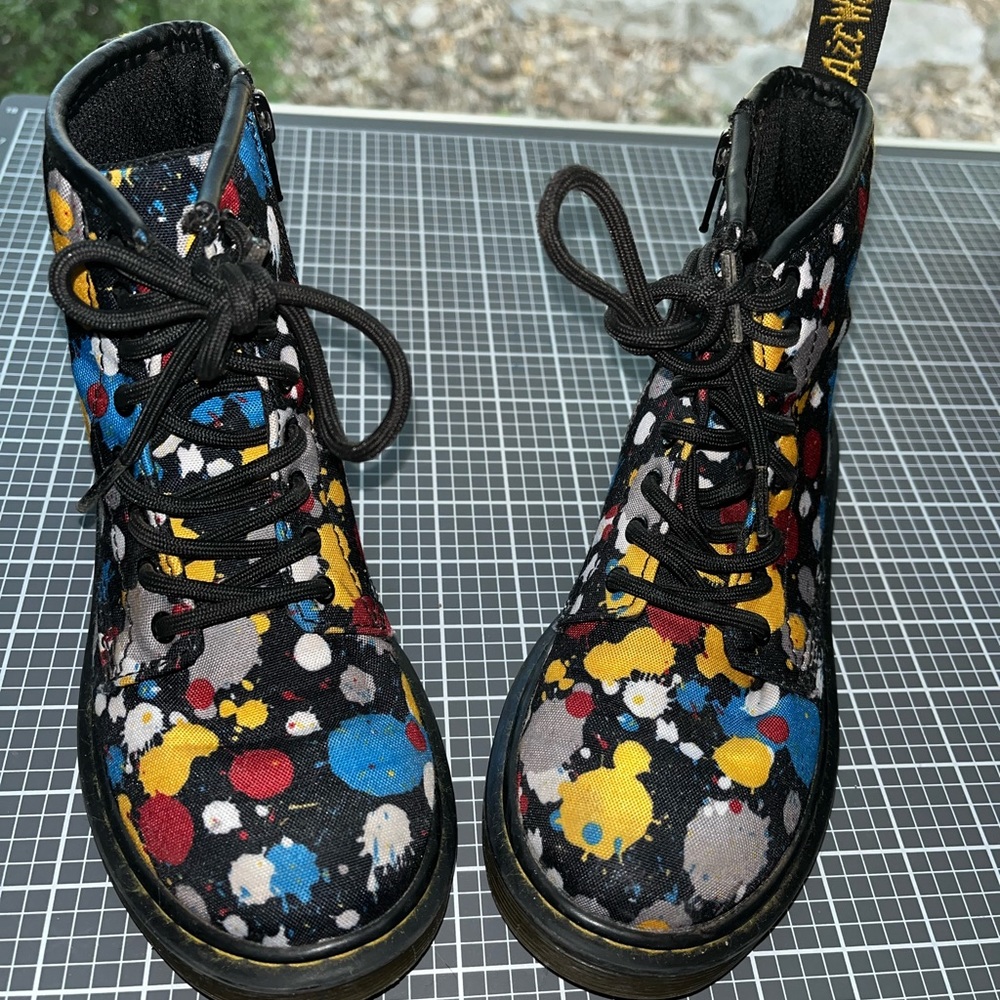 Dr Martens kids size 1 US